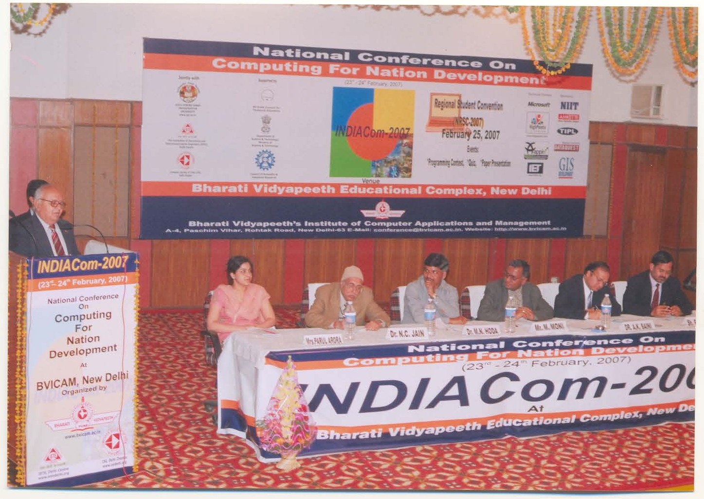 INDIACom 1